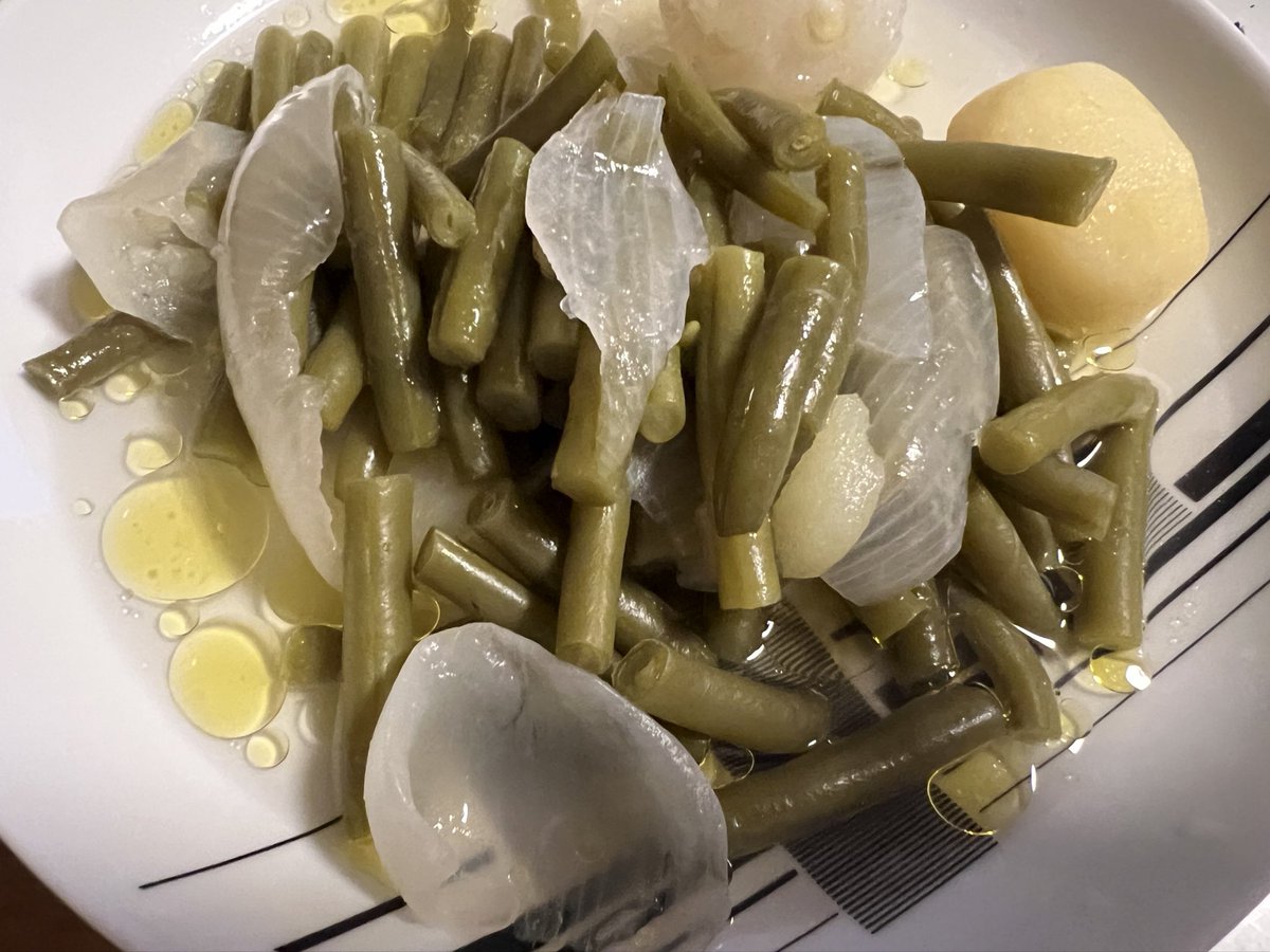 relatandohisto1's tweet image. ¿Alguien más cena alguna vez esto aún aparte de mi?