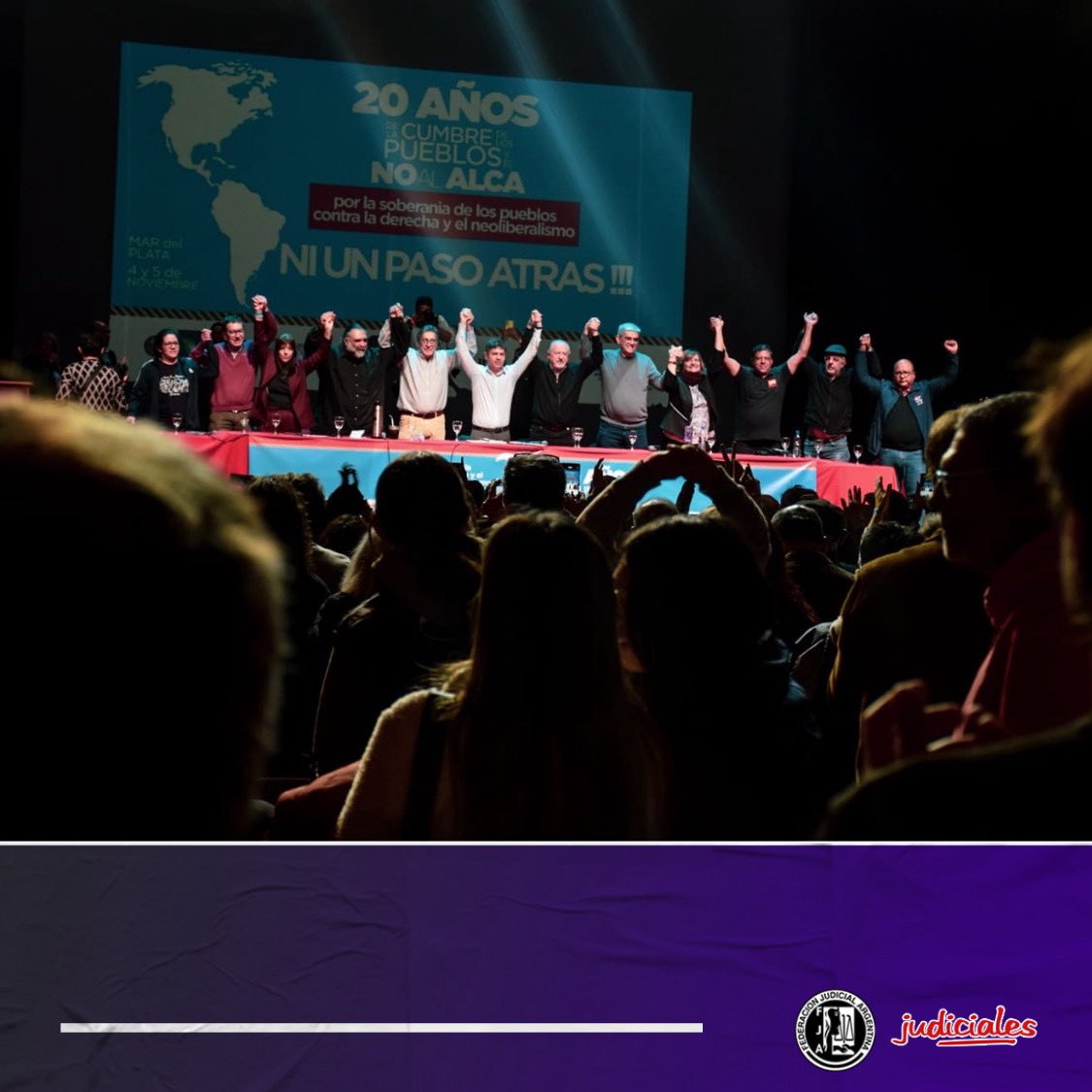 FJAJudiciales's tweet photo. ⚖️ La #FJA participó del Encuentro Internacional a 20 años del “#NoALALCA” en Mar del Plata 🌎✊
Con presencia de Matías Fachal y Daniel Pérez Guillén, se reafirmó el compromiso con la integración latinoamericana, la soberanía y la lucha contra el neoliberalismo. 🇦🇷🤝
#Judiciales https://t.co/drXiAvhucG