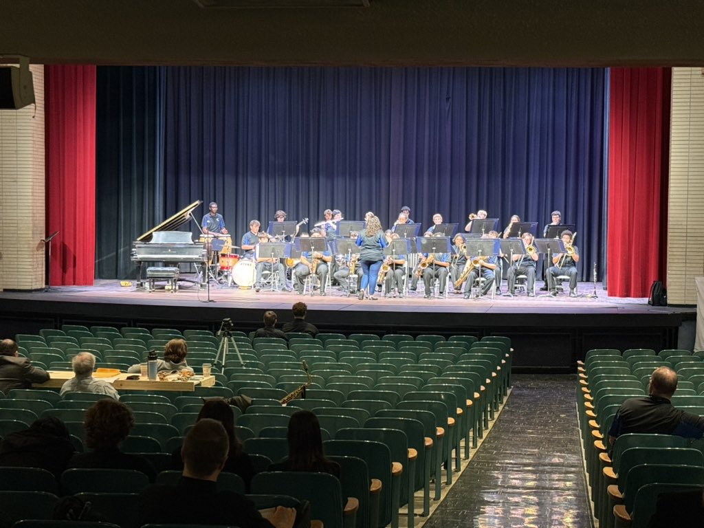 shawnknopp's tweet image. I had a great day at the McPherson College Jazz Festival! Congrats to Kyle Hopkins for offering a high quality and educationally sound event for high school and middle school jazz bands. AWESOME! 🎶🎺🎷