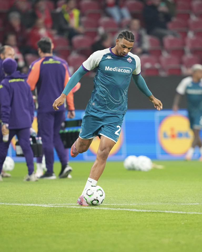 Fiorentina perde in casa Mainz (2-1). Squadra ancora malata. Per guarire non basta un “medico della mutua”. Pagelle
firenzepost.it/2025/11/06/fio…