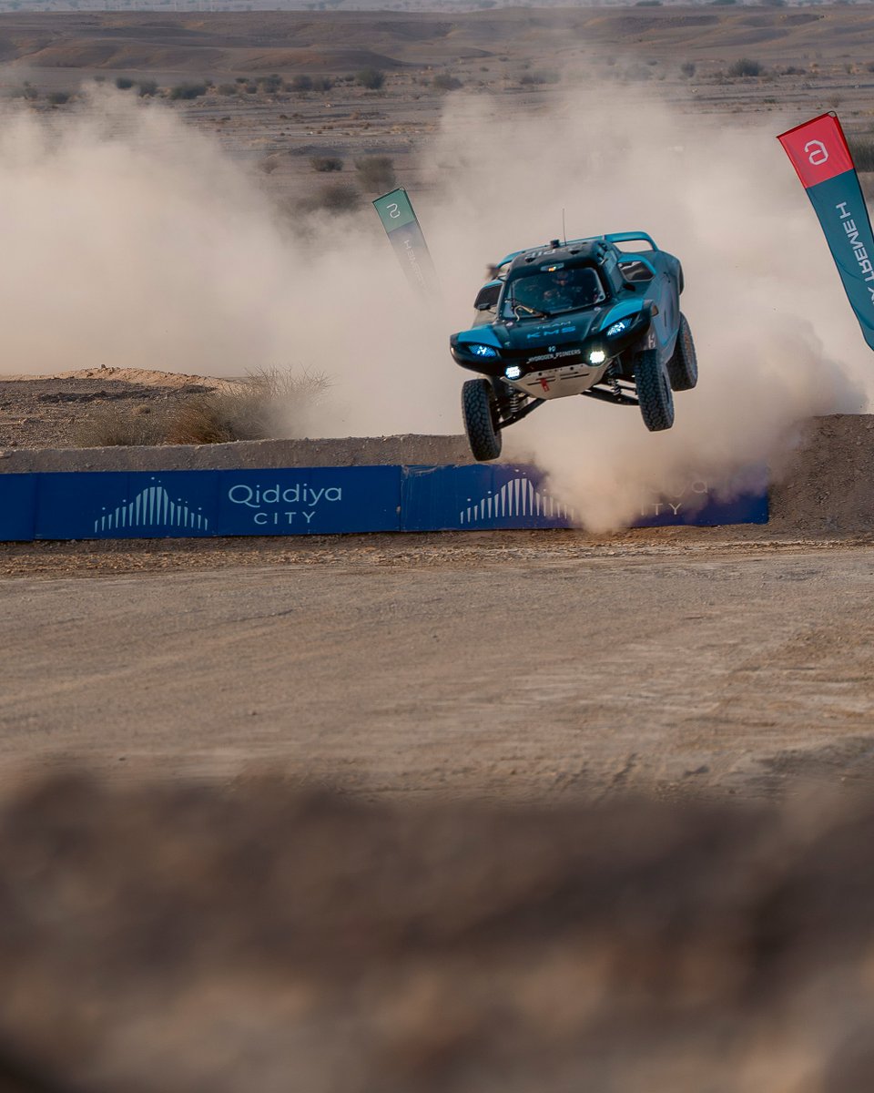 Extreme E & H tweet media