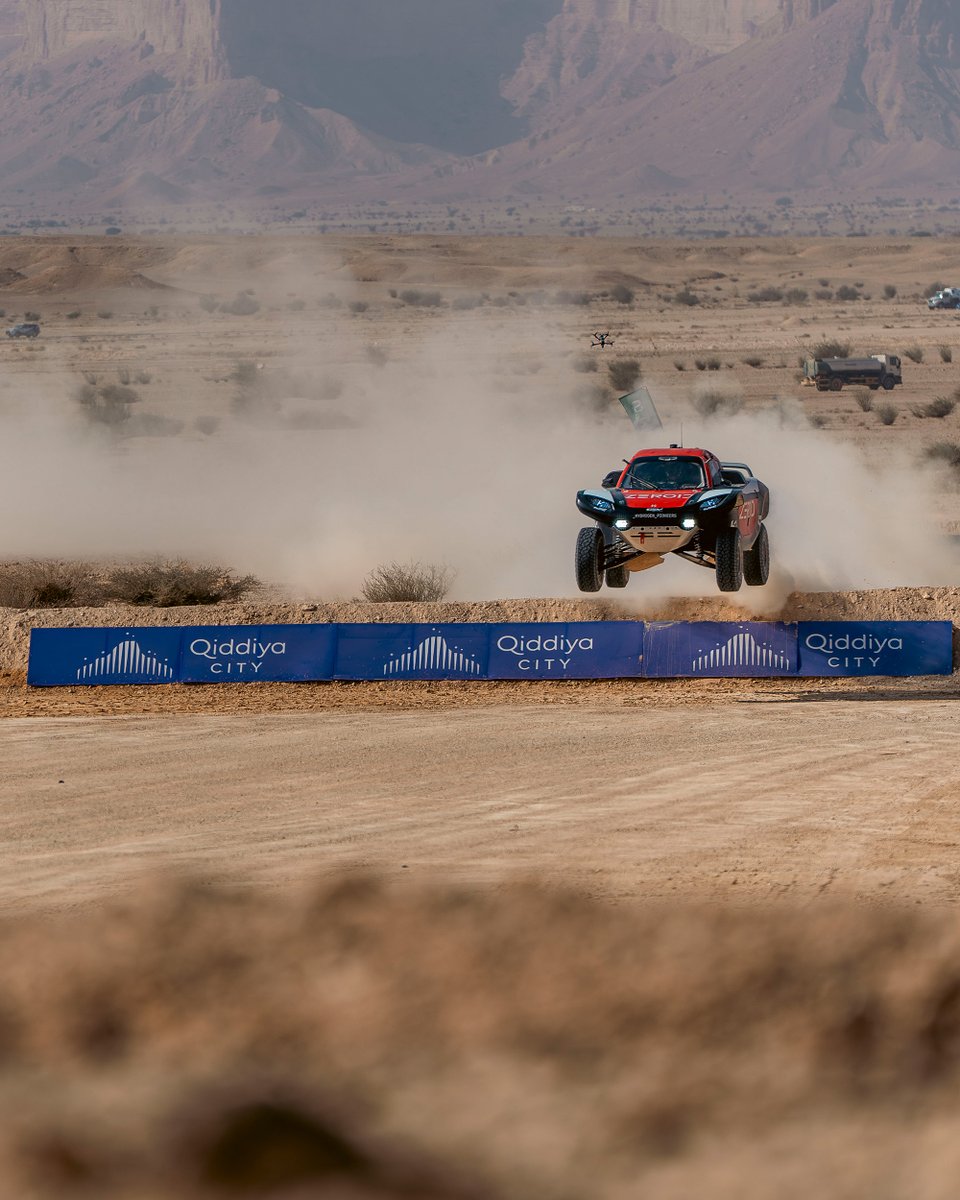 Extreme E & H tweet media