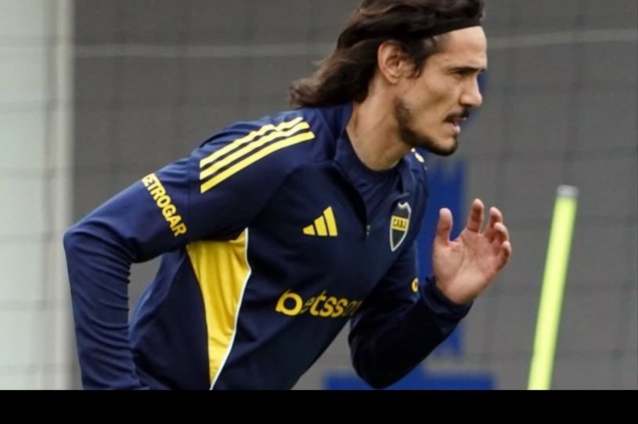 iaqui1111's tweet photo. EDINSON CAVANI entrenó DIFERENCIADO.

Solo le quedan 2 entrenamientos para volver a la par del grupo y pueda estar en el banco el domingo.⚠️

ℹ️ @EmilianoRaddi https://t.co/sfwcvZZAwK