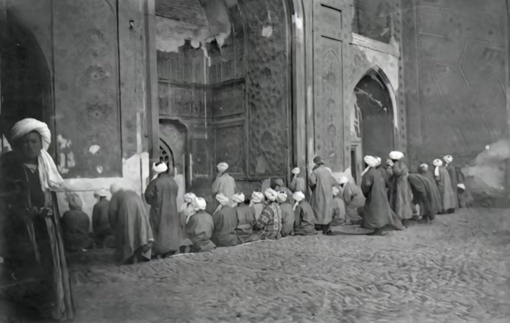 meaaaise's tweet image. 