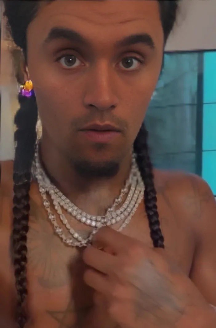 IAMMUSIC's tweet image. 