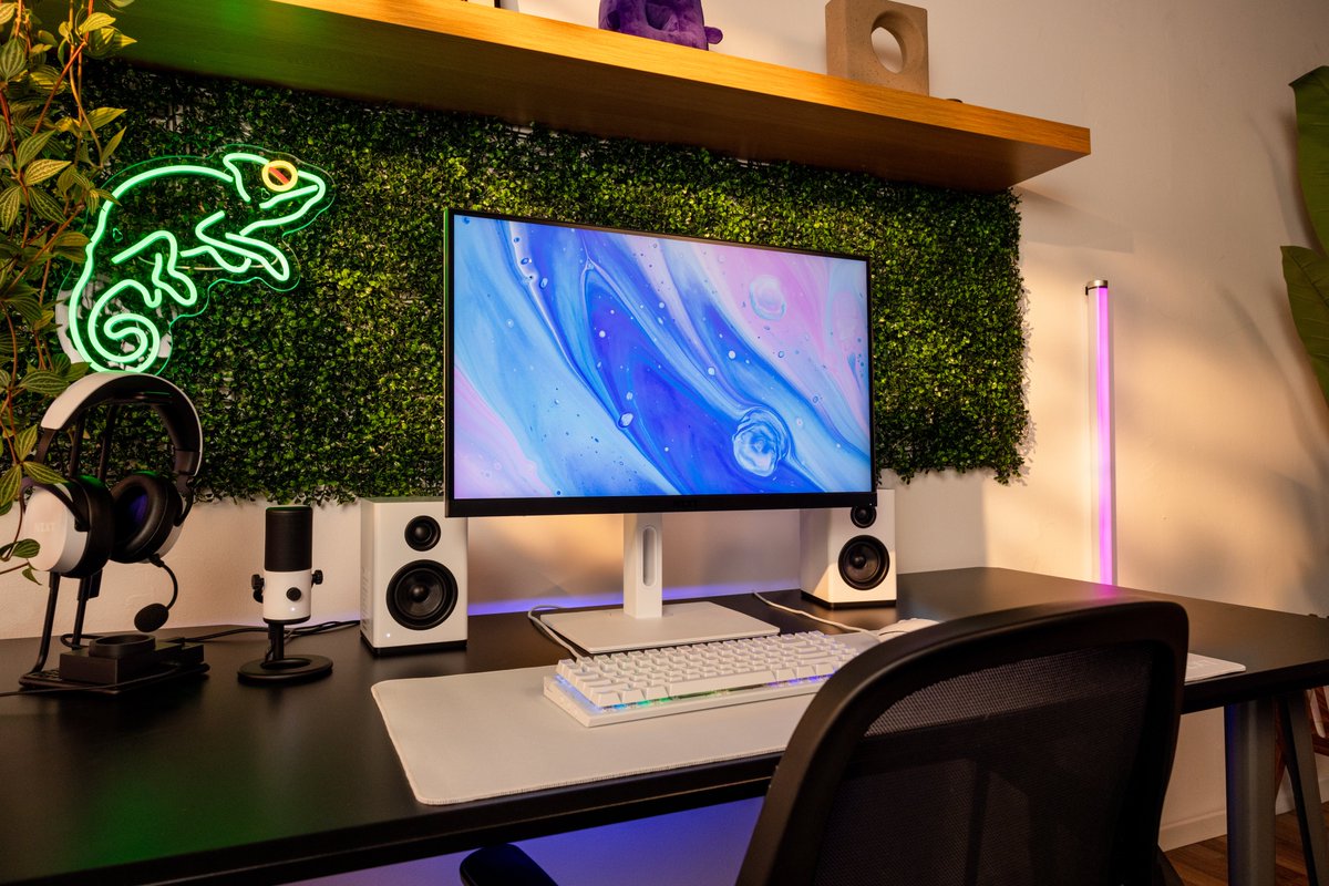 NZXT España tweet media