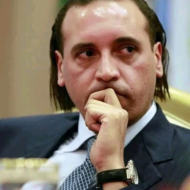 Feituri's tweet photo. 🔹 تطورات ملف الكابتن هانبال القذافي

يخ��ع السيد الكابتن هانبال القذافي حالياً للإقامة الجبرية بانتظار استكمال إجراءات إخلاء سبيله خلال الـ ٤٨ ساعة القادمة، والتي قد تُنفَّذ غداً أو بعد غدٍ.
وقد قامت الحكومة الليبية بسداد مبلغ ٩٠٠ ألف دولار للمحكمة المعنية نظير إجراءات الإفراج.

تشير المعلومات إلى احتمال تسليمه إلى عائلة زوجته آل سكاف، مع دراسة خيار انتقاله إلى سويسرا كوجهة مفضلة للإقامة مع أسرته، بعد أن تدخّل الائتلاف الليبي الأمريكي الأسبوع الماضي لترجيح هذا الخيار باعتباره الأنسب من حيث الإقامة والرعاية والمعيشة.

#ليبيا #هانبال_القذافي #الائتلاف_الليبي_الأمريكي