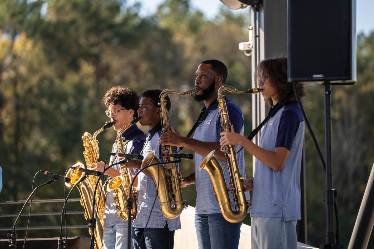 🙌 Join us as the different cultures of Goose Creek are celebrated in performances, live music, food and fun! Cultures in the Creek takes place from 11am to 2pm at the Daning Amphitheater on Saturday, Nov. 15.
#gcrec #GooseCreekSC