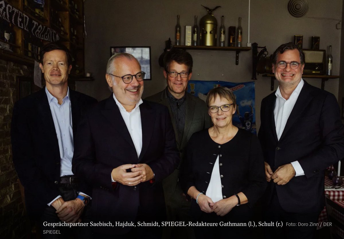 <a href="/W_Schmidt_/">Wolfgang Schmidt</a> , Anja Hajduk und ich haben mit <a href="/derspiegel/">DER SPIEGEL</a> 👇 gesprochen, was wir geschafft haben und was nicht. Ich bedauere, dass die Ampel nicht die Kraft für einen Befreiungsschlag hatte, den sich so viele in unserem Lande wünschen und möchte die Hoffnung nicht aufgeben, dass es