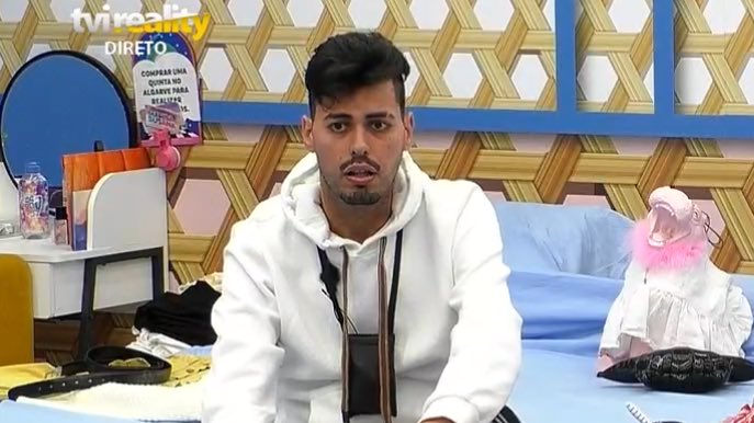 marisa: “o segredo deve ser fui assaltada à mão armada”

A CARA DO LEANDRO  #sstvi