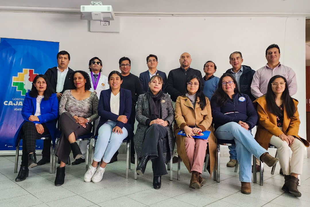 ProeticaPeru's tweet photo. 📣 ¡Cajamarca impulsa un Gobierno Abierto!

El miércoles 22 de octubre se realizó la sexta sesión del Foro Multiactor de Gobierno Abierto Cajamarca. Proética forma parte de este Foro, que es un espacio clave para fortalecer los ejes de participación ciudadana, género, cambio climático e integridad pública. 

Durante la reunión se presentaron los avances y desafíos en la implementación del Plan de Acción de Gobierno Abierto Cajamarca 2025–2026.

📌Revisa la nota completa aquí 👉https://t.co/vt5xcmuMEr 

🔗 Para conocer más sobre las acciones y compromisos del Gobierno Abierto en Cajamarca, visita el portal oficial 👉https://t.co/i20X8UCm2c