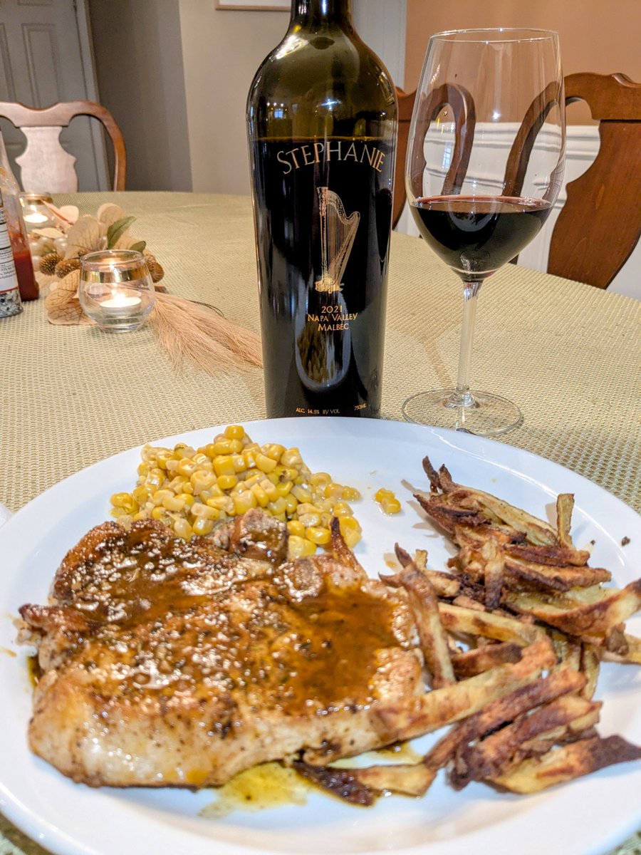 🍷 Fall into flavor with these superb Napa reds from <a href="/hestanvineyards/">Hestan Vineyards</a>  — crafted by Thomas Brown &amp; Jeff Gaffner. Bold, elegant, and food-friendly. Full tasting notes + pairings: vino-sphere.com/2025/11/fall-i… #NapaValley #WineLovers  #RedWineSeason #WineTasting #WineBlogger