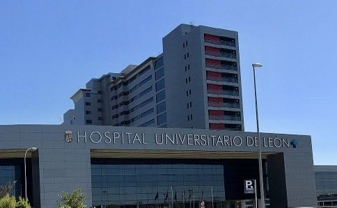 Educar06Diego's tweet image. 🧵 El Gobierno de la @jcyl ha aprobado importantes inversiones para la provincia de #León

✅ @Salud_JCYL dota al Hospital de #León de una nueva Unidad de Reanimación con una inversión de 6,3 M€.
➡️ Aumentará los puestos asistenciales de 12 a 18 y la #UCI de 16 a 28 camas.
