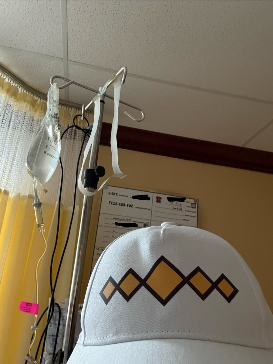 _dthd's tweet image. she’s just like me fr