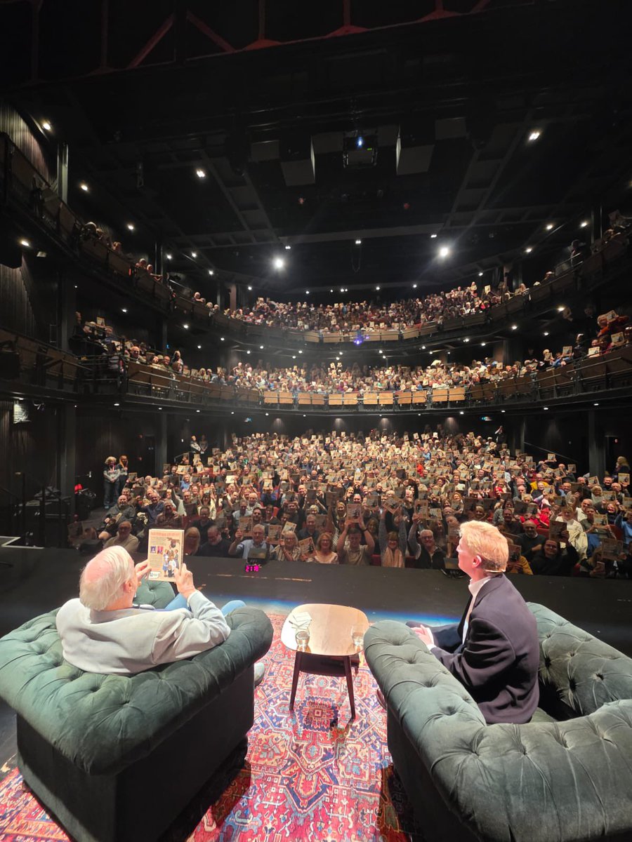 A couple of friends came out to chat about my new book, “Fawlty Towers: Fawlts and All.” It was marvelous. 🐀🛎️🚗🌿

bit.ly/FawltyBook

#FawltyTowers #books