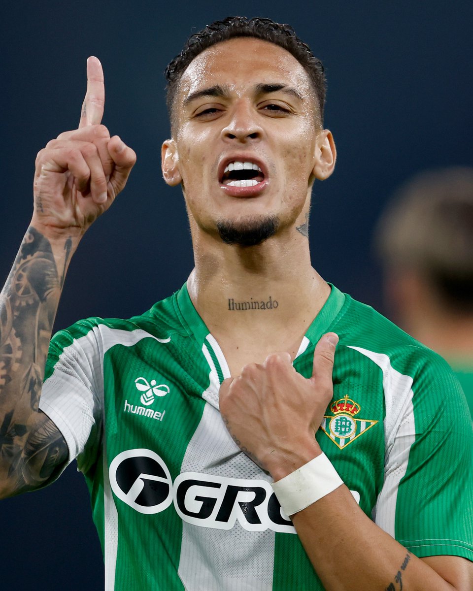 EuropaLeague's tweet photo. Who else... 

#UEL | @RealBetis https://t.co/mGMAHo9B9O