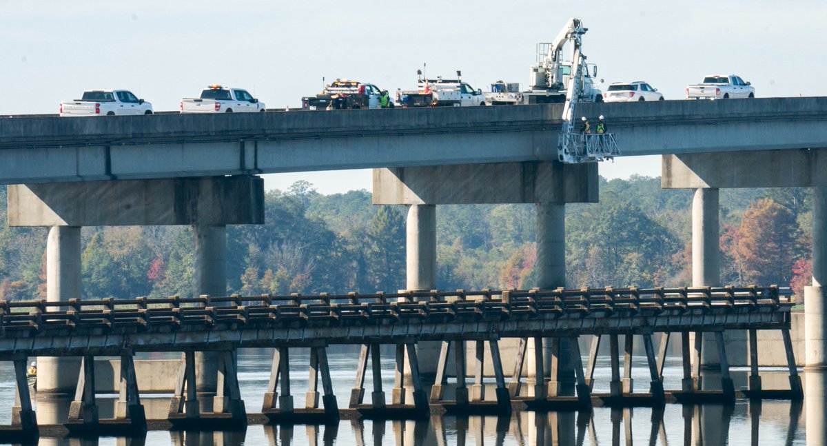 Leading Alabama tweet media