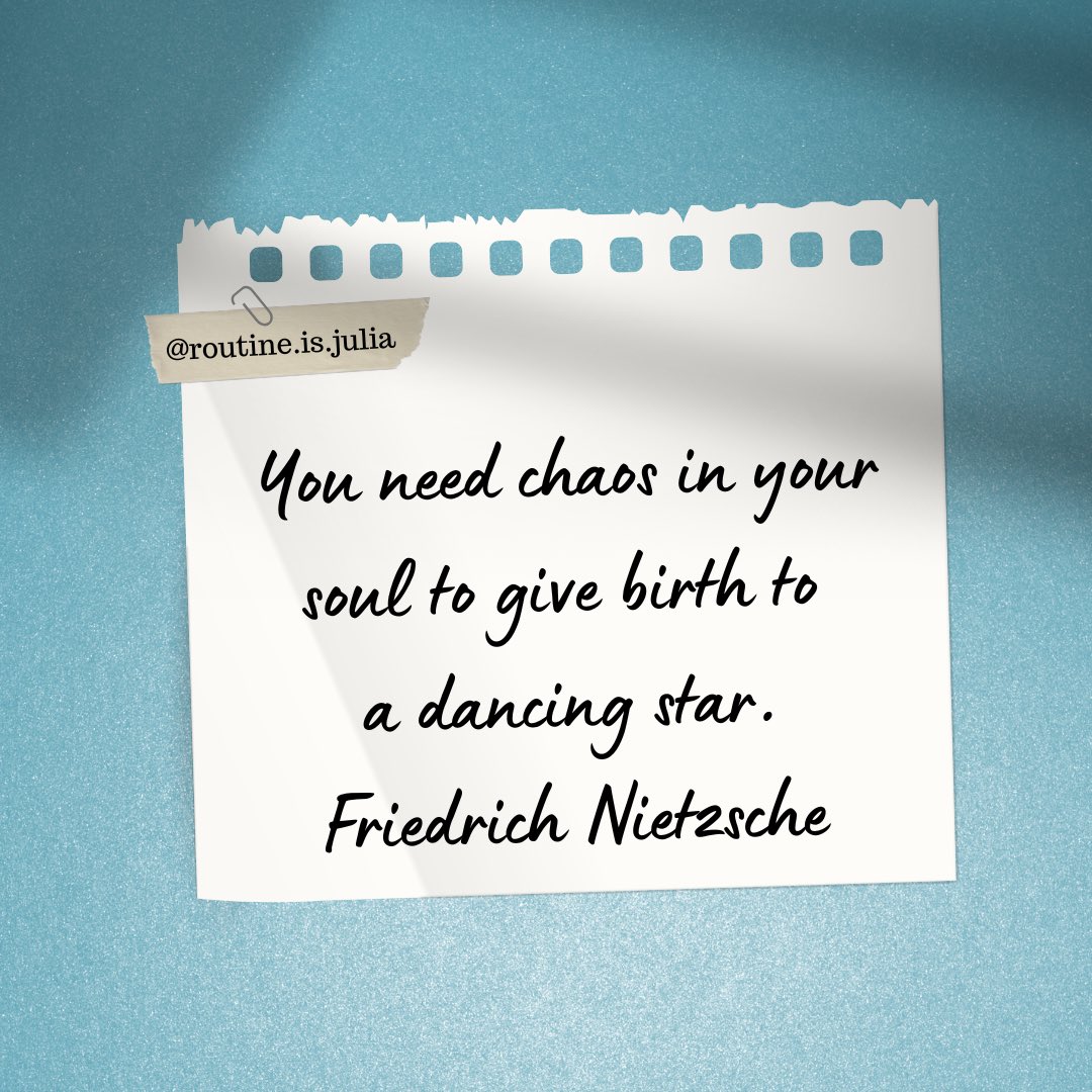 julia_routine's tweet image. 🌿
춤추는 별을 탄생시키려면 반드시 
스스로의 영혼에 혼돈을 지녀야 한다.
- 프레드리히 니체 -