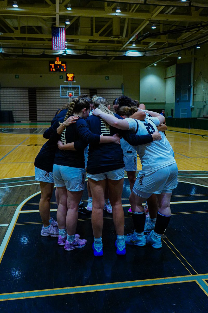 Season Opening WWW! 🏀

Women’s basketball defeats SUNY Orange 69-26 in their home opener! The Vikings play again on Saturday on the road against Mohawk Valley at 2pm
#hvccvikings | <a href="/HVCCWomenshoops/">HVCC_Womenshoops</a>