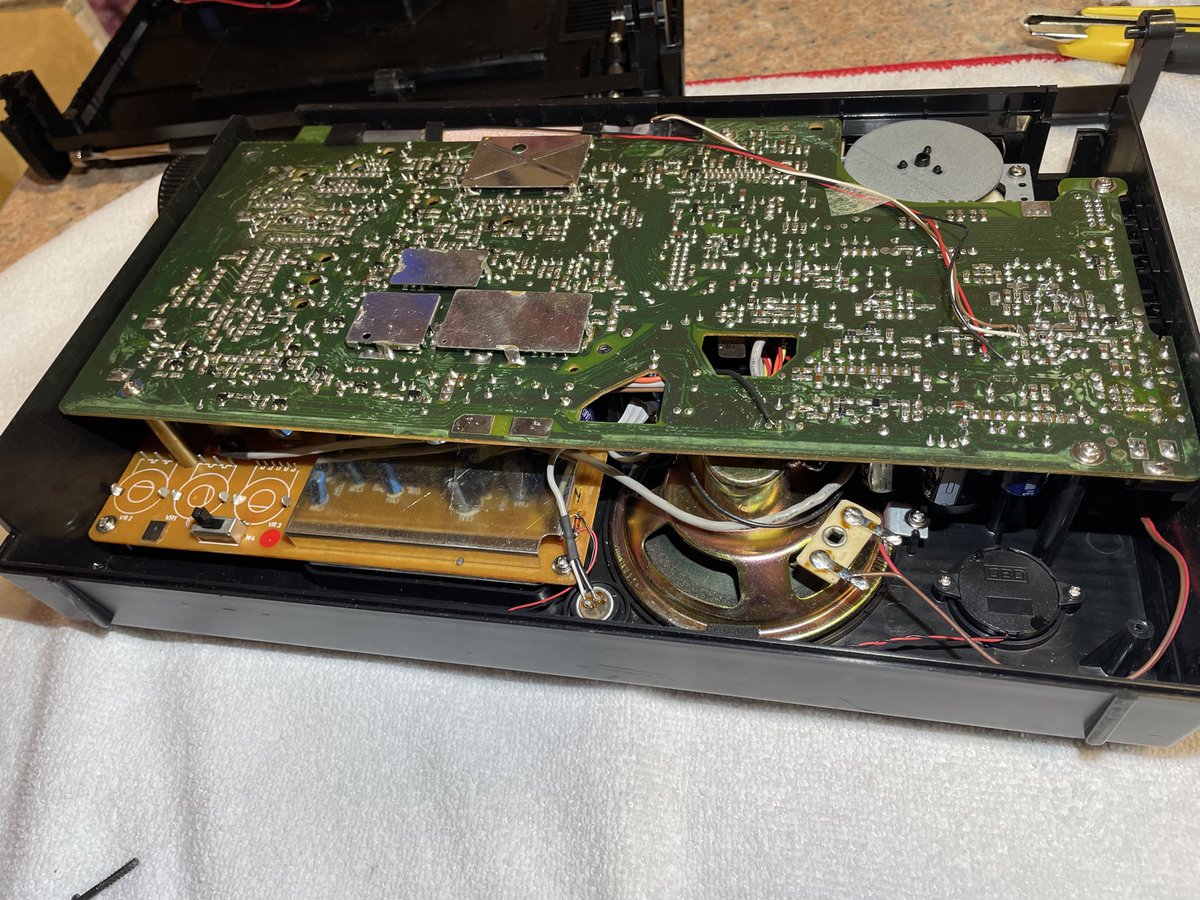 LY5SB's tweet photo. Good receiver #siemens modification. The problem with many receivers is the sound muting when turning the encoder knob. https://t.co/scDjFxWlJu