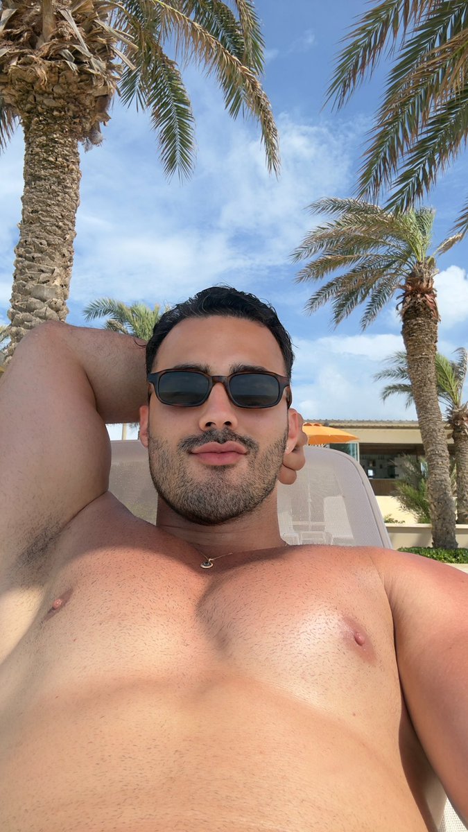 celisroas's tweet photo. De aquí me voy como un camarón 🥵😅 https://t.co/4x4yJMulvj