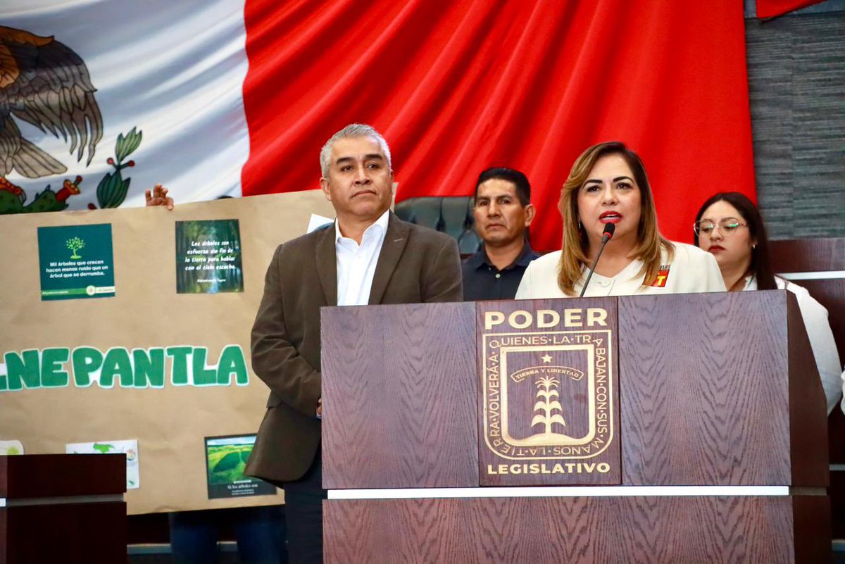 Multimagen_Info's tweet photo. #Exhorta TANIA VALENTINA RODRÍGUEZ A RESTAURAR ÁREAS AFECTADAS POR INCENDIOS EN TLALNEPANTLA. #Morelos @TValentinaRR https://t.co/BH3gjJ6Smj https://t.co/LPa2Z0HAZZ