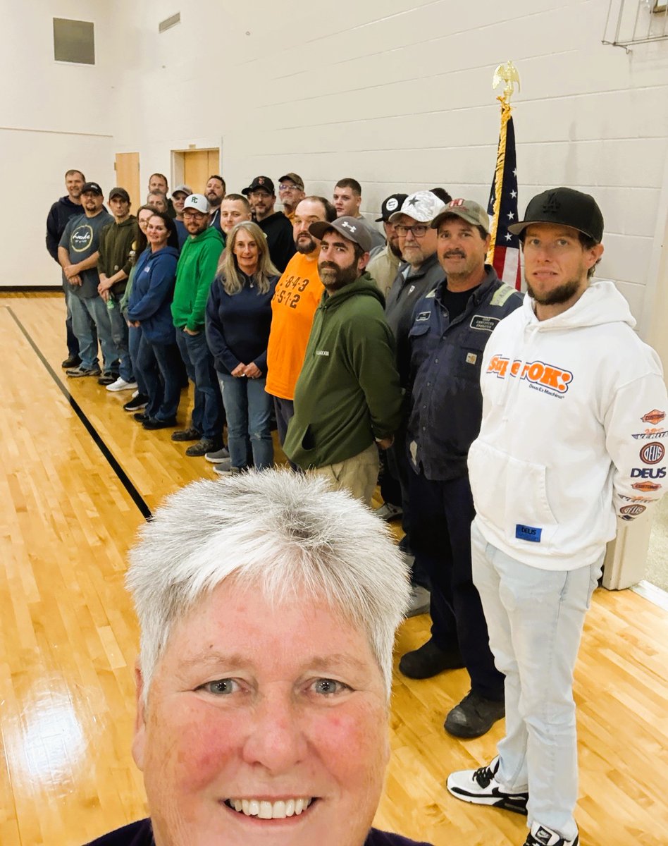 FVTCBIS's tweet image. 👏 Congrats to the Waupaca Foundry team for completing Leading &amp;amp; Supervising Skills Training through Business &amp;amp; Industry Services! We’re grateful for the partnership &amp;amp; proud to see their Indiana team continuing the learning journey. #Leadership #Training #FVTCBIS #WaupacaFoundry