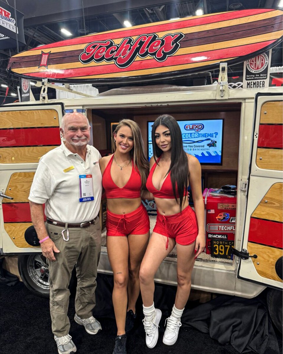 Techflex_inc's tweet image. Swing by Booth 23643 at #SEMA and see why our braided sleeving is the choice for performance and style. #SEMA2025 #Techflex #BraidedSleeving #VegasBaby