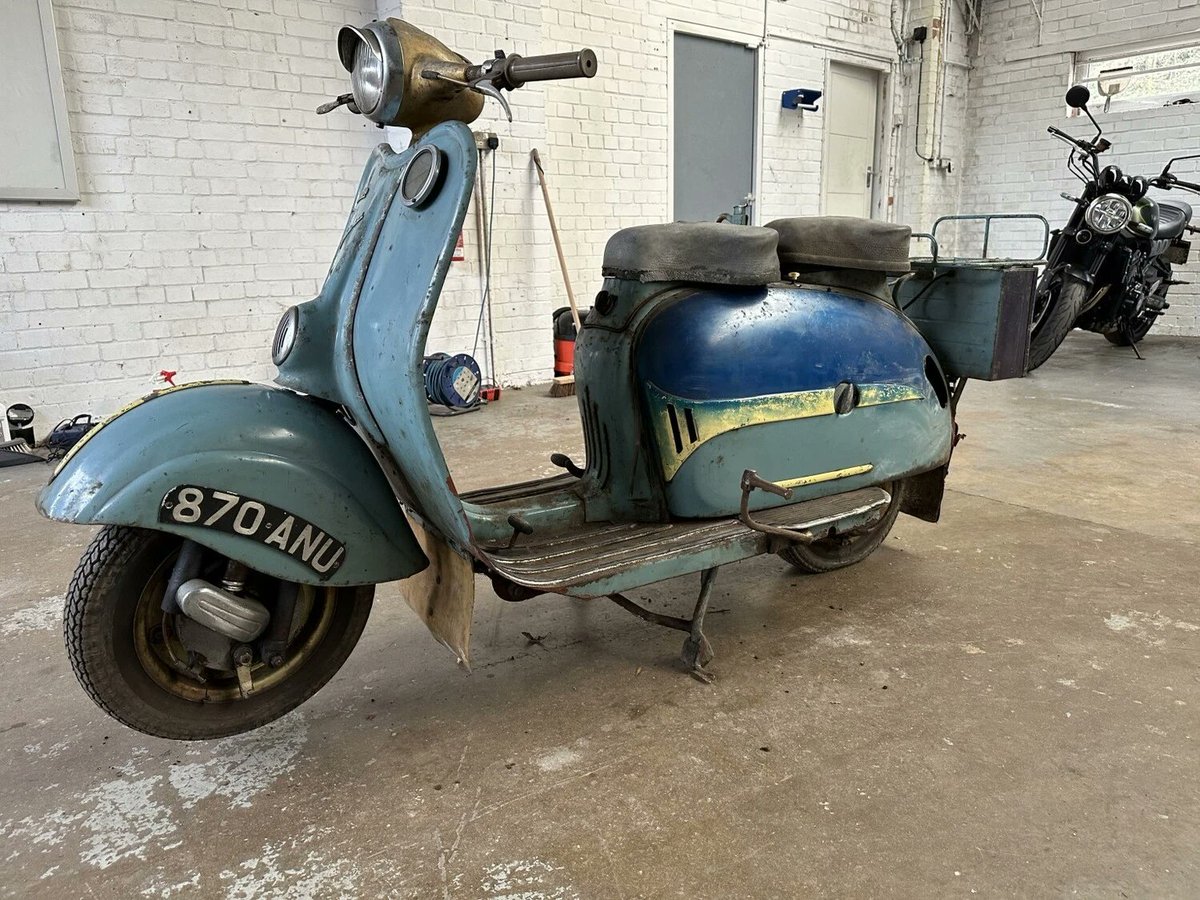 BarnfindMCycles's tweet image. Check out this rare 1957 Durkopp Diana scooter restoration project! Ebay ad here ow.ly/H9nj50XnY2m #Durkopp #ClassicScooter #ScooterLife #RetroRestoration #ScooterCommunity barnfindmotorcycle.com