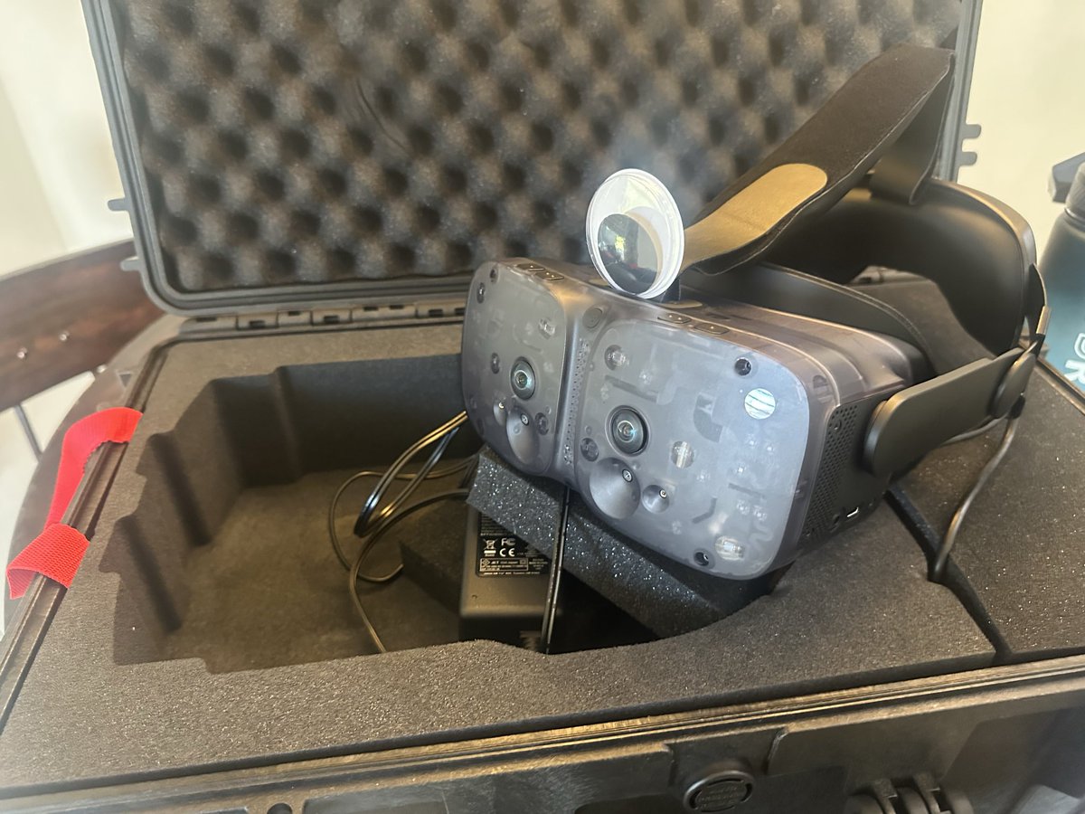 This Case is crazy #vr #gaming