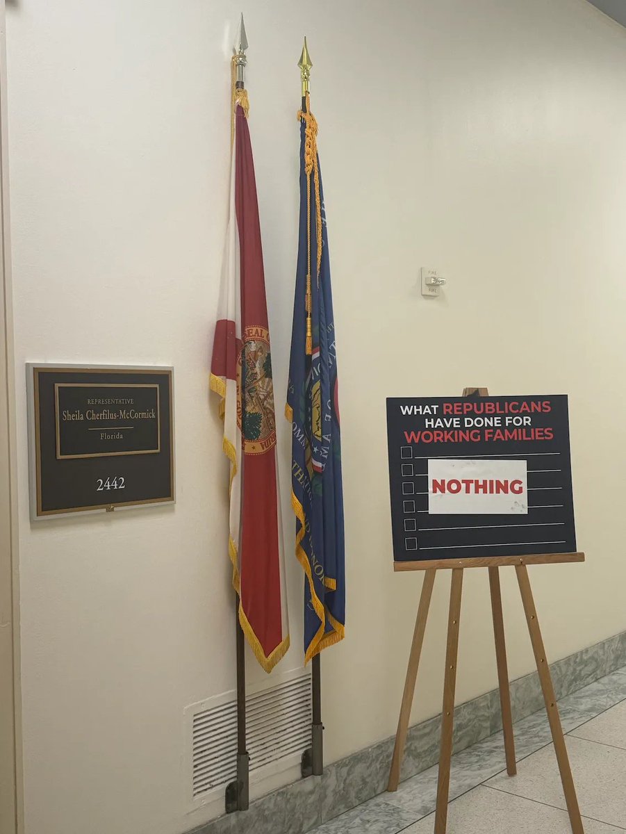 MatthewFoldi's tweet photo. NEW @DC_Reporter:

We're covering the Sign Wars between @RepBenCline and @CongresswomanSC 

Cherfilus-McCormick, who is best known for an absurd campaign finance scandal, claimed @HouseGOP isn't delivering, so Cline put up a sign to fact check her

https://t.co/iShMbS6fdu https://t.co/yQuHcVrc1n