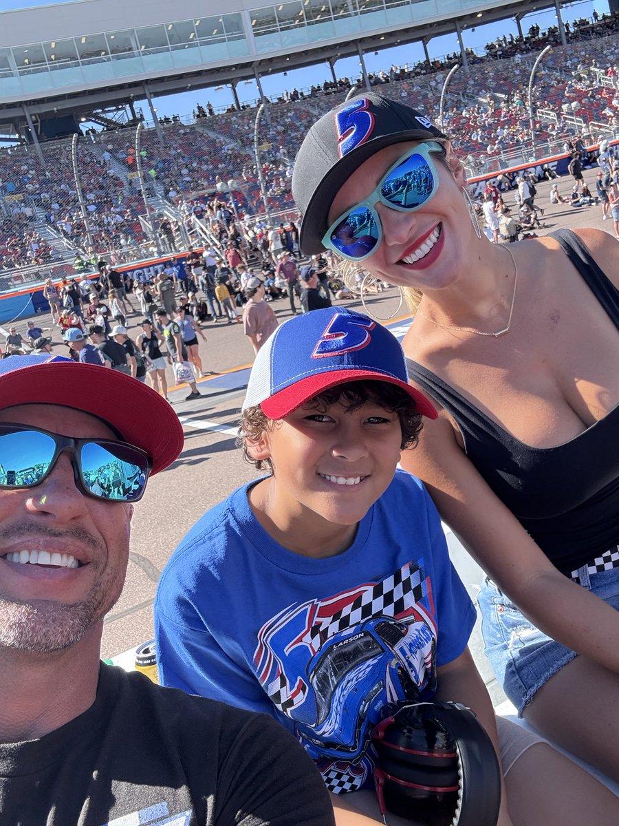 Chris Blevins tweet media