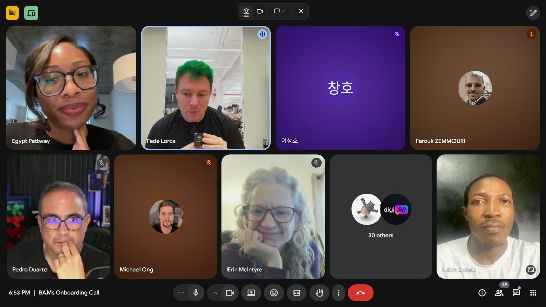 donald_ndim's tweet image. Excited to have been onboarded to the Cohort 3 of the  @bubble AMBASSADORS PROGRAM! 🎉

Being the First Cameroonian 🇨🇲, it's with great honour that i take on this spirit of servitude towards our community of career builders, Startup founders and public institutions. 🚀