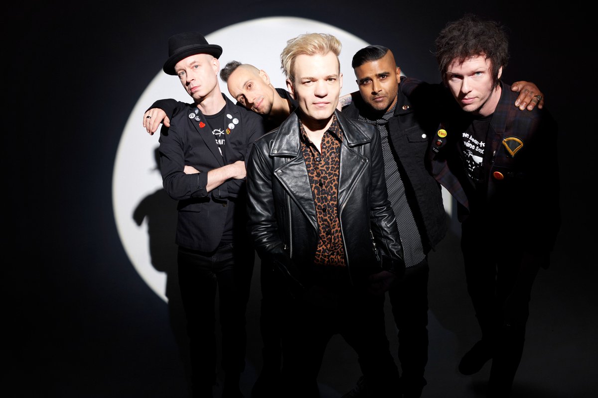 Sum 41 Brasil 🇧🇷 tweet media