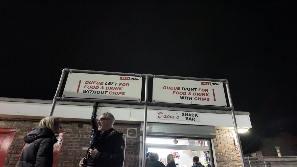 smivadee's tweet image. A with or without chips queue. I've seen everything now