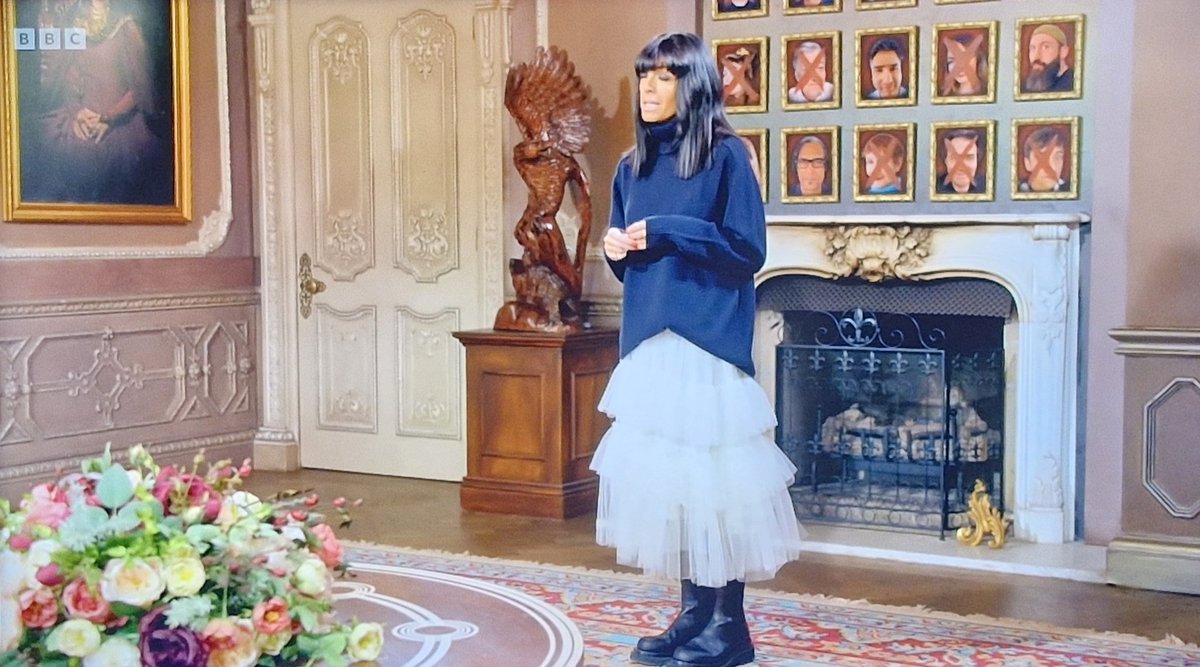 When you have ballet practice at 9 but the bins need to go out and it's cold.

#TheTraitorsUK #TheTraitors #TheCelebrityTraitors