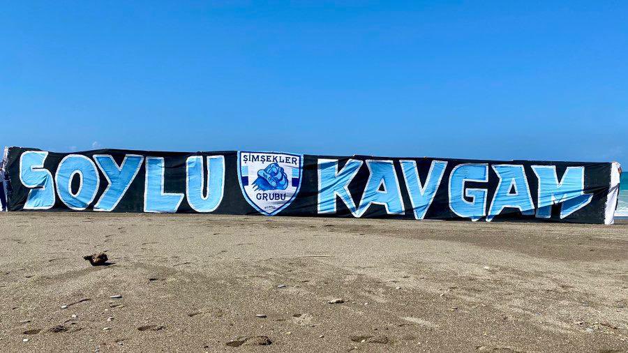 19aliayaz40's tweet photo. Biter mi Sandın Soylu Kavgamız ?
#AdanaDemirsporYürüyüşü https://t.co/PnIx1BZvrJ