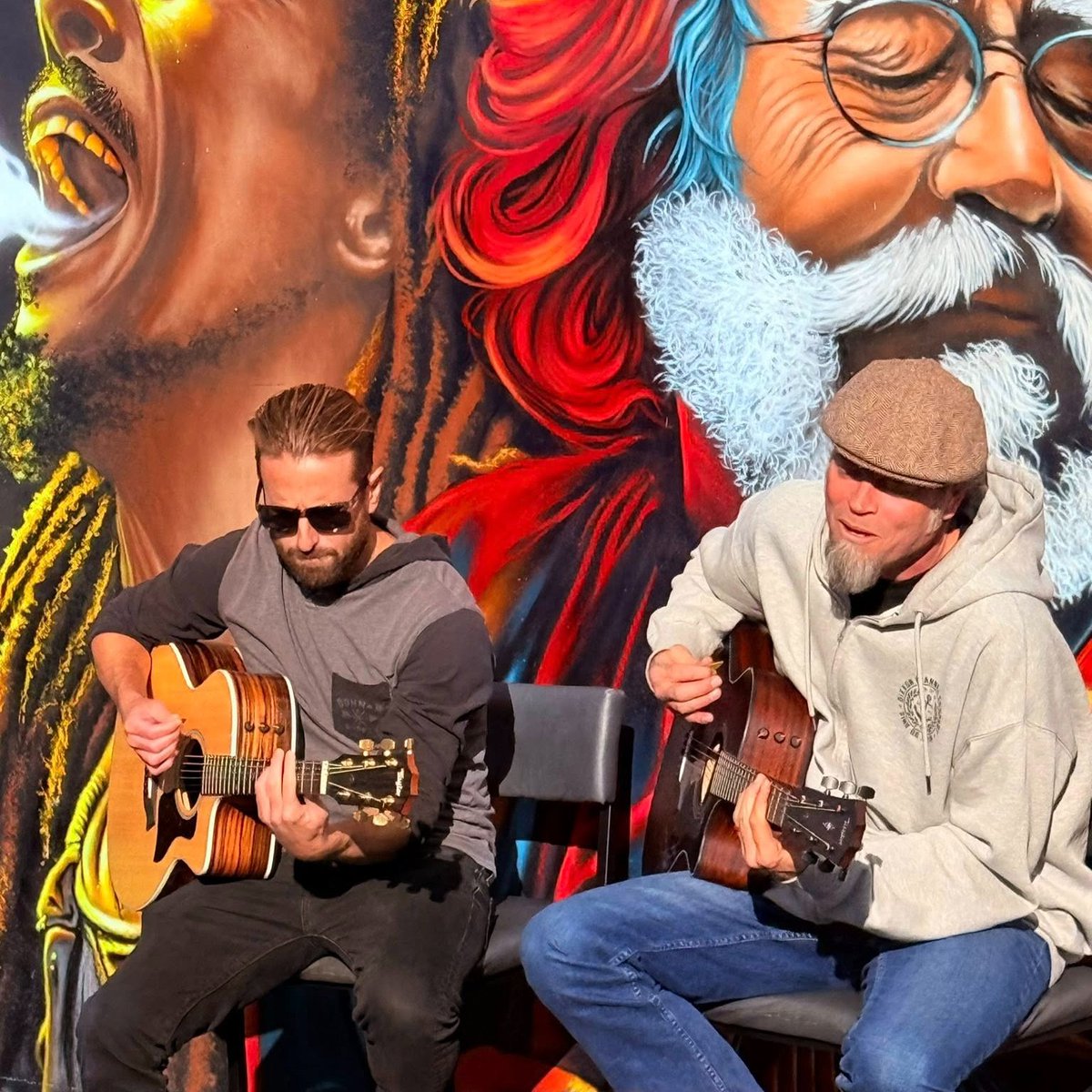 FortuneWeb's tweet image. Nothing but good vibes today kickin’ it with the Fortunate Youth crew at The Social Leaf 🌿💚 Always a blast!

The party keeps rollin’ tonight at The Stone Pony with Josh Heinrichs &amp;amp; Bumpin Uglies. Doors at 7, show at 8. Let’s gooo 🤙🔥