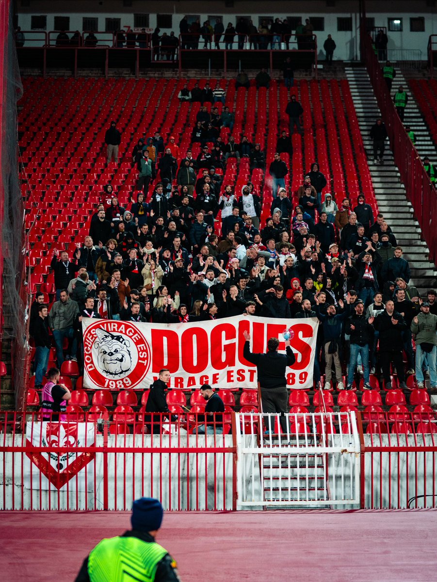 ⚽️ Étoile rouge Belgrade - Lille (EL)
📢 Parcage lillois !
📆 Jeudi 6 Novembre 2025
📸 <a href="/losclive/">LOSC</a>