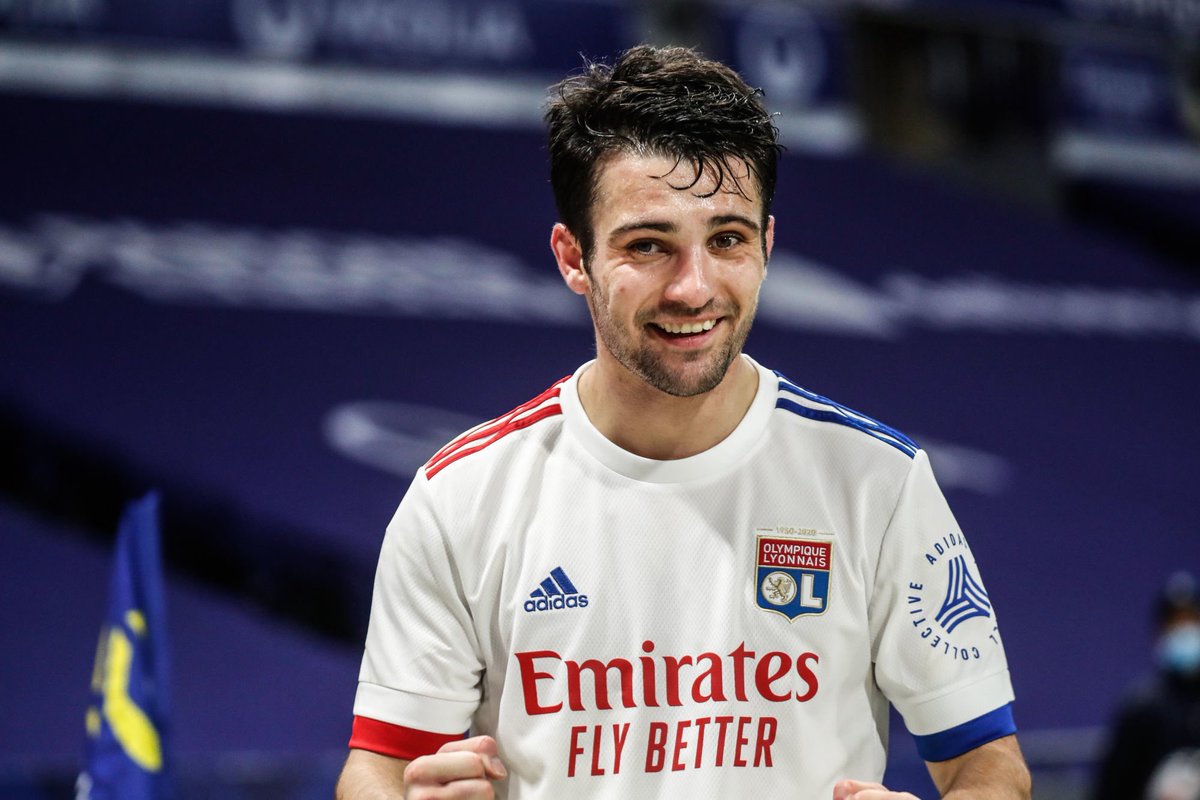 ActuFoot_'s tweet image. 🚨 OFFICIEL ! 𝗟𝗘́𝗢 𝗗𝗨𝗕𝗢𝗜𝗦 🇫🇷 𝗔𝗡𝗡𝗢𝗡𝗖𝗘 𝗦𝗔 𝗥𝗘𝗧𝗥𝗔𝗜𝗧𝗘 𝗔̀ 𝟯𝟭 𝗔𝗡𝗦 ! 👋

Quatre saisons passées à l’OL et quatre au FC Nantes, plus de 350 matchs en pro. 👏

Il aura également remporté la Ligue des Nations avec les Bleus. 🏆