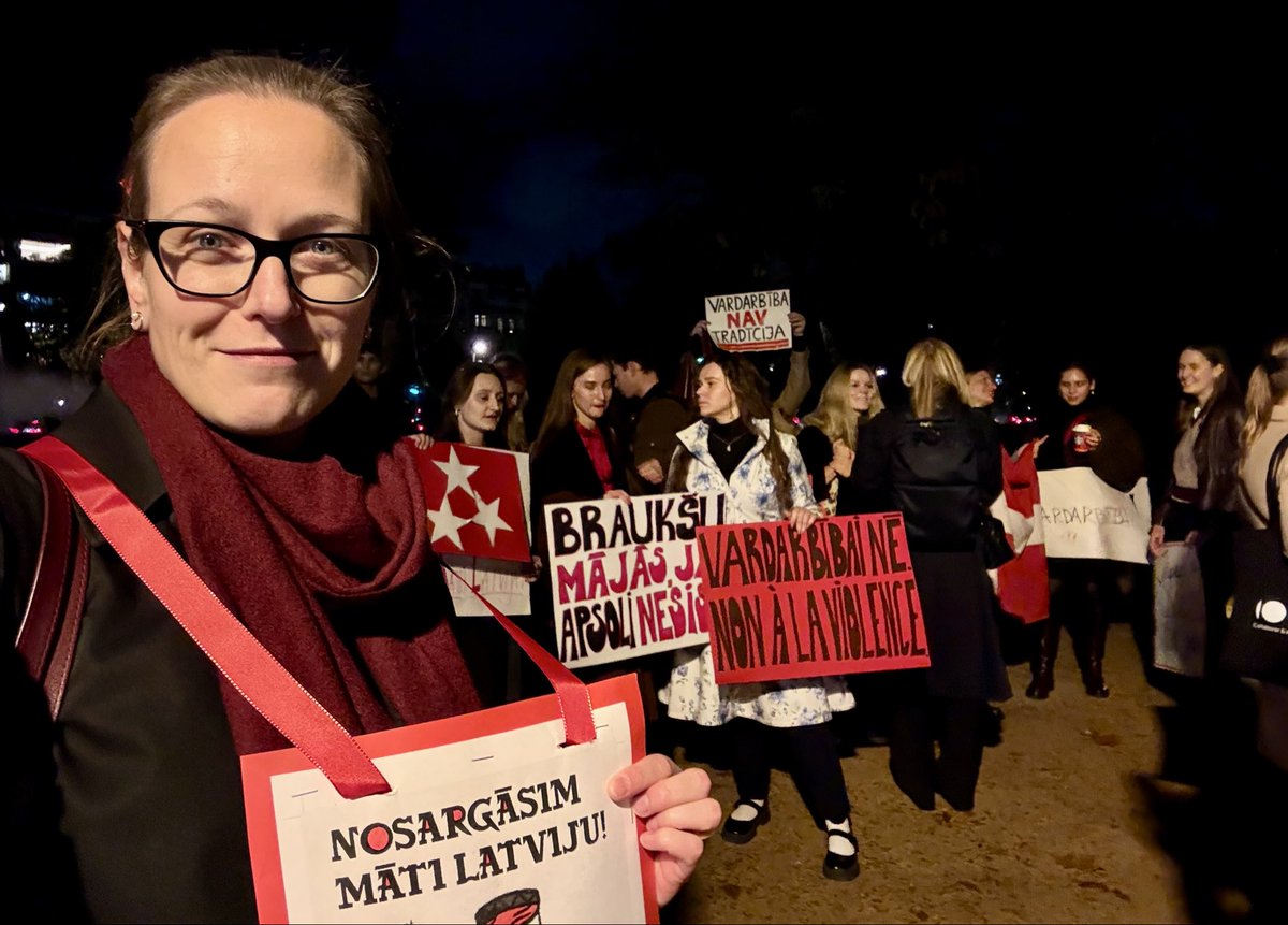 Tautas priekšstāvjiem ir jāsargā tauta no varmākas, nevis tauta jāapkauno, spēlējoties ar neaizsargātāko dzīvēm. Par šīm pamatvērtībām atgādināt satikāmies arī Parīzē. Liels paldies rīkotājiem!