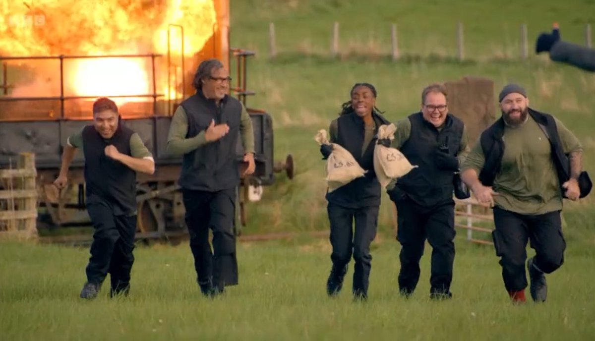 morganjeffery's tweet image. The greatest single frame of TV in 2025. #CelebrityTraitors