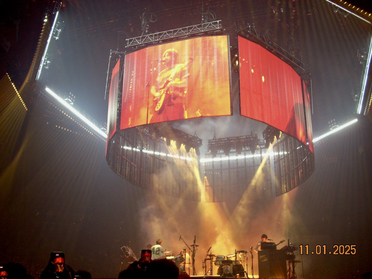 Isabella ࣪˖💋🪩˚ tweet media