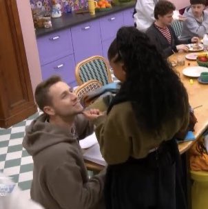 yesno_m8be's tweet photo. Pas la star ac plus douée que mariés au premier regard. M6 prenez des notes.

#StarAcademy #StarAcademylelive https://t.co/6a5NNEuvpi
