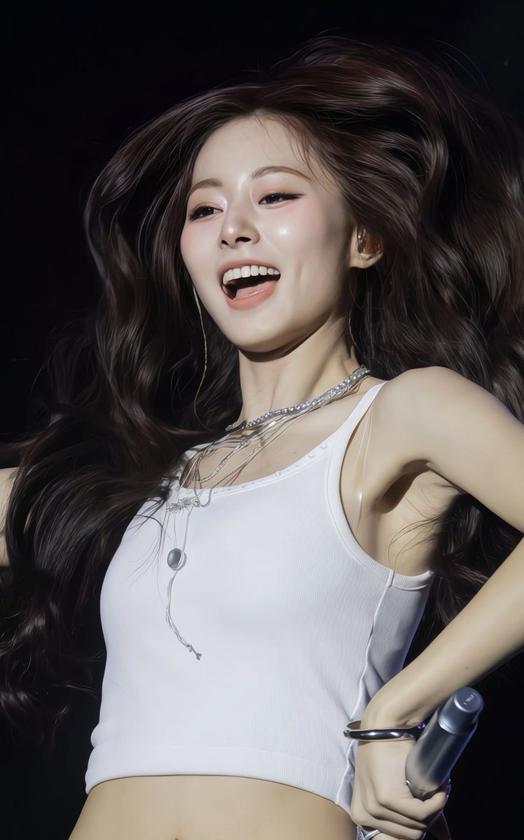 1 RETWEET/REPLY = 1 VOTE FOR TWICE!

#2025MAMAVOTE #TWICE