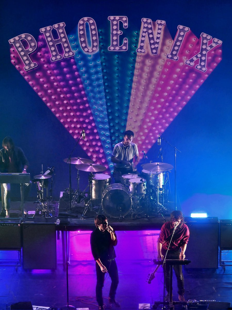 Increíble como siempre el show de <a href="/wearephoenix/">Phoenix</a> 😍 gracias por los boletos <a href="/Corona_MX/">Corona MX</a> #corona100años