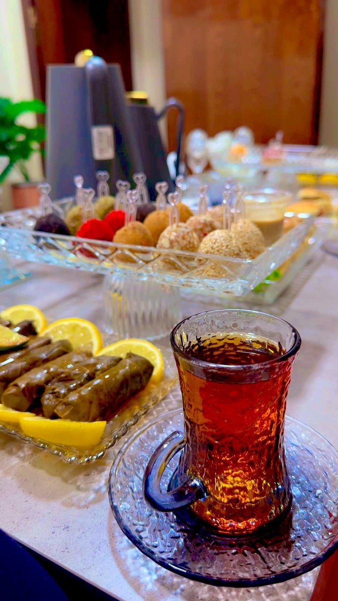 جلسه تسوى فلان والي يعز عليه 🤤