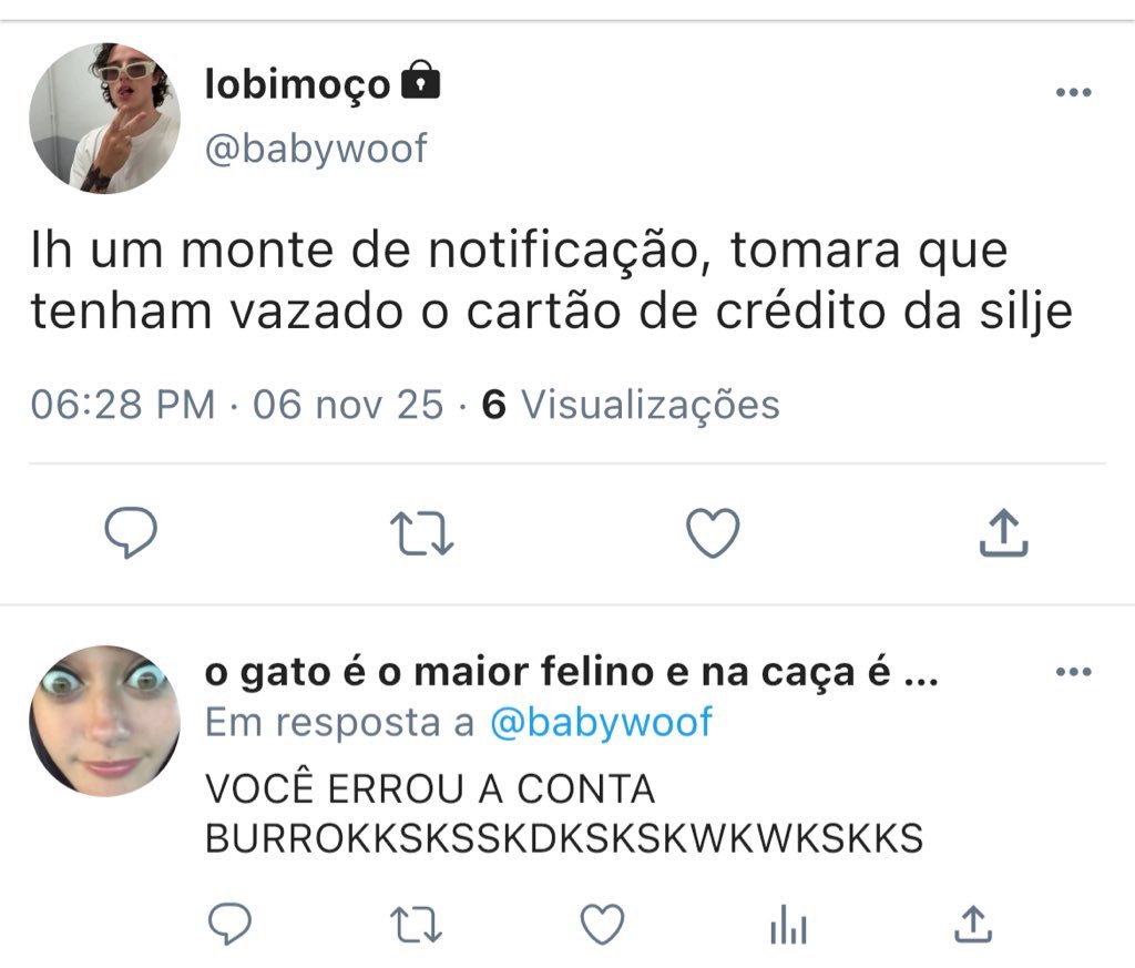 Rosercy AU:

Onde o aprovado Percy troca as contas e acaba postando algo que não devia em sua conta pública