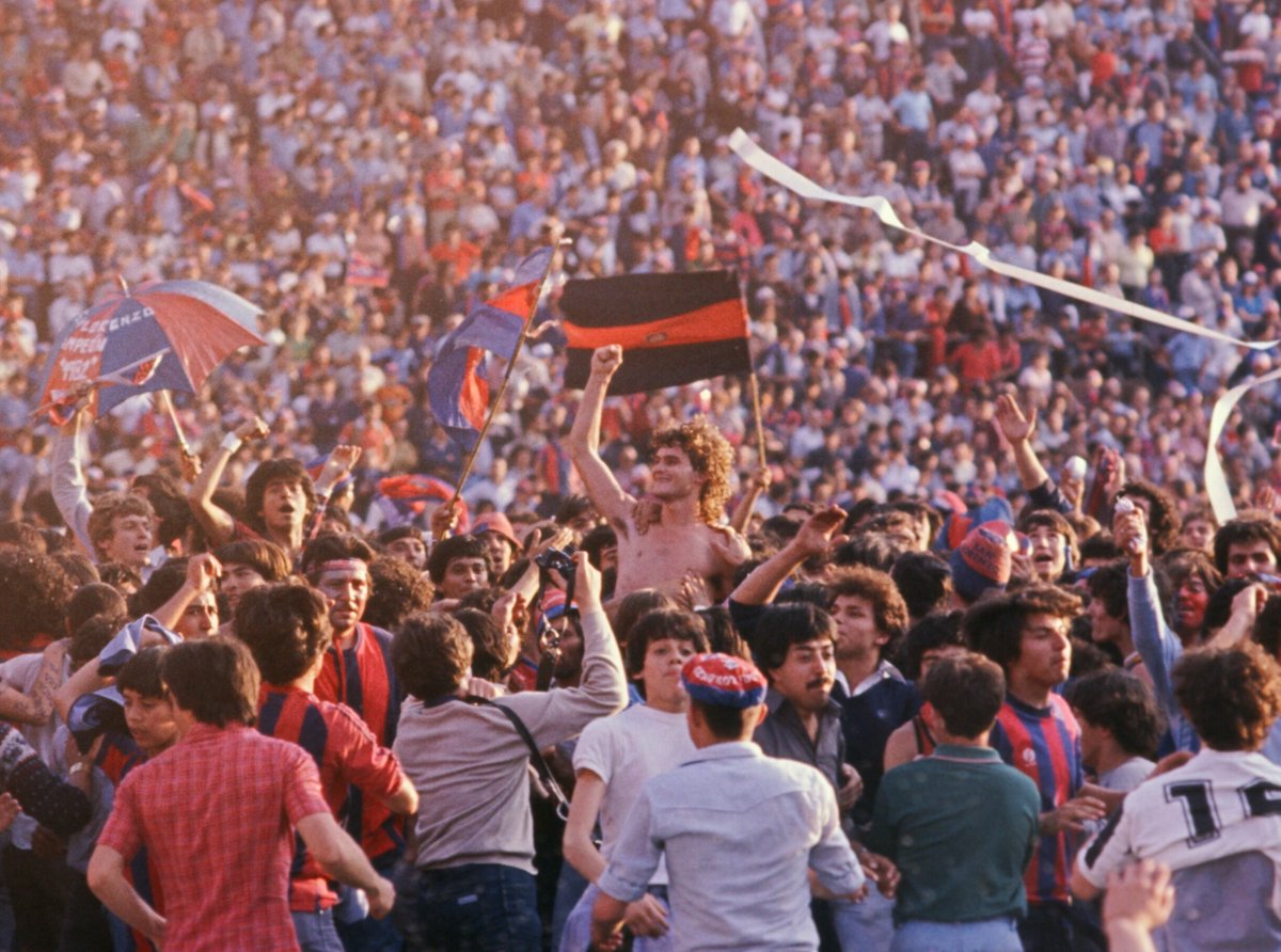 🦁 En las difíciles, cuando nadie se anima a dar el paso al frente, ahí siempre estuvo él, poniendo el pecho, defendiendo a #SanLorenzo

Rubén Darío Insúa 💙❤️