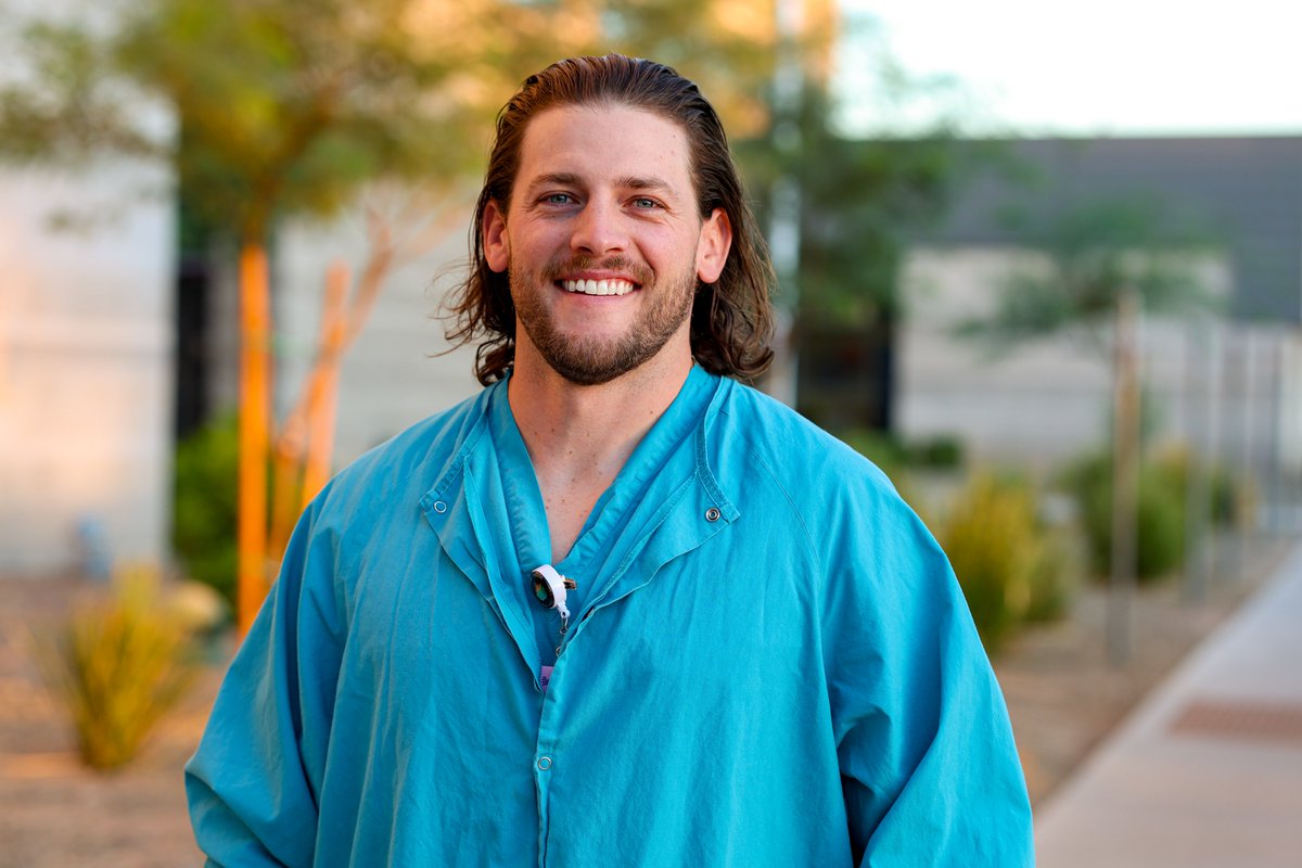 GreaterGAS's tweet photo. The Phoenix Valley isn’t just a great place to live — it’s an incredible place to practice anesthesia. The community is constantly growing, along with the number of surgery centers, hospitals, and other places to serve in anesthesia care.

Pictured: Glade Johnson, CRNA for GAS https://t.co/n2CWb0xPzz